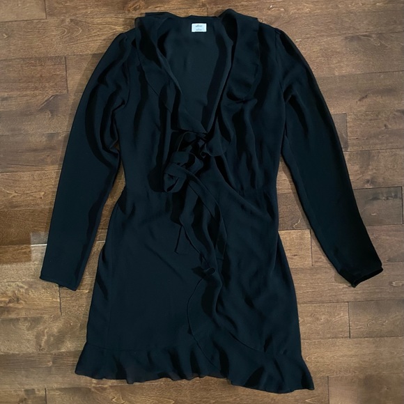 NWOT Aritzia Wilfred Louise Wrap Dress Black - Picture 2 of 2